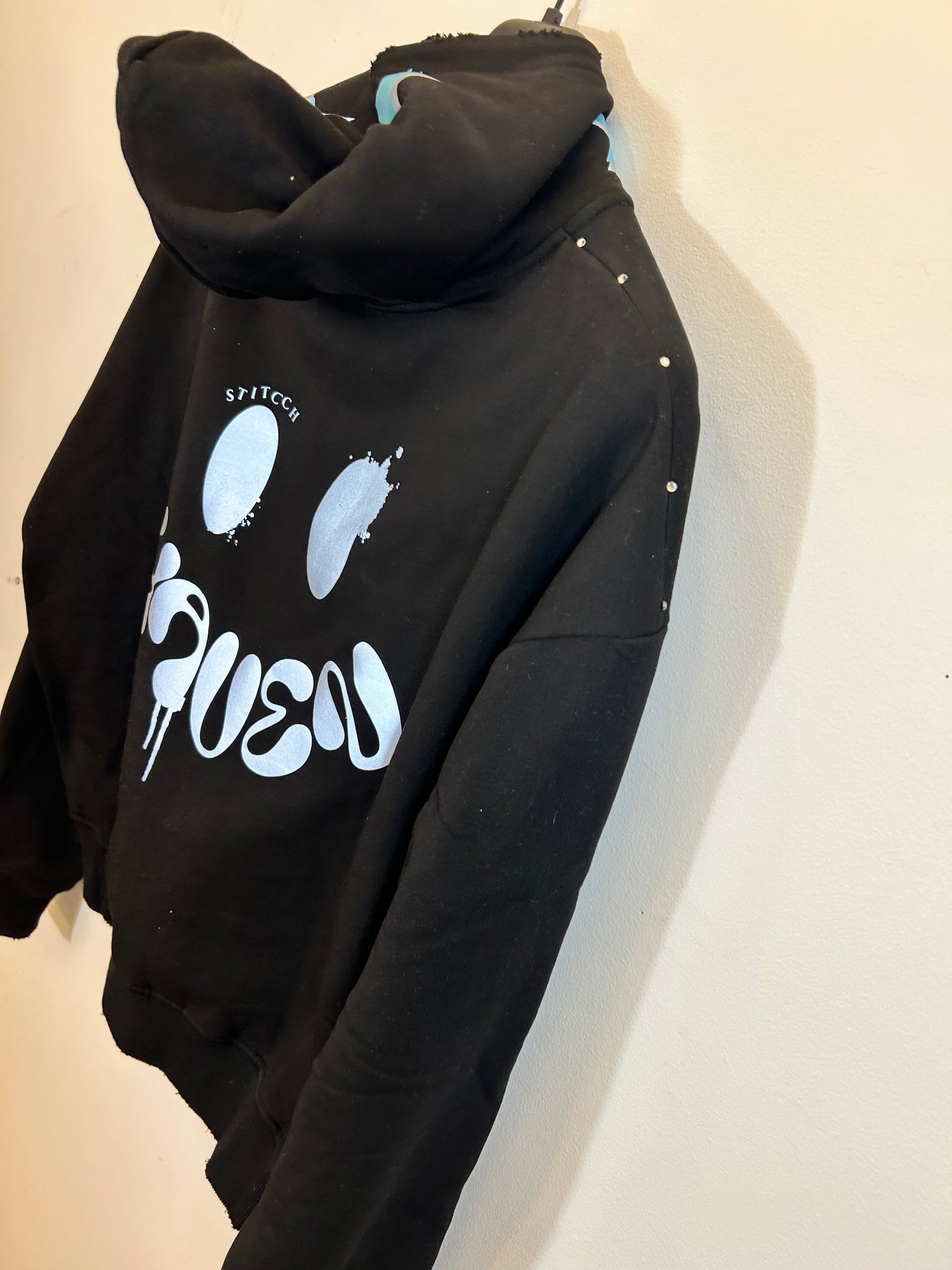 Haven Smile Hoodie – Glow Diamond Crest