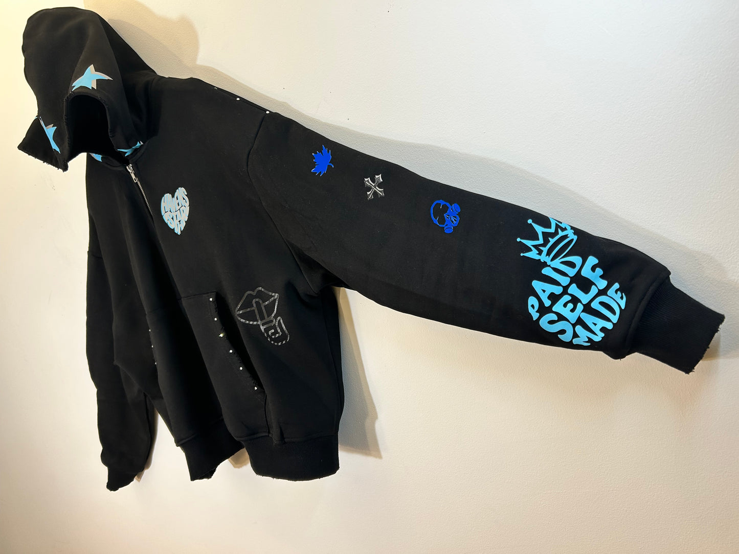 Haven Smile Hoodie – Glow Diamond Crest