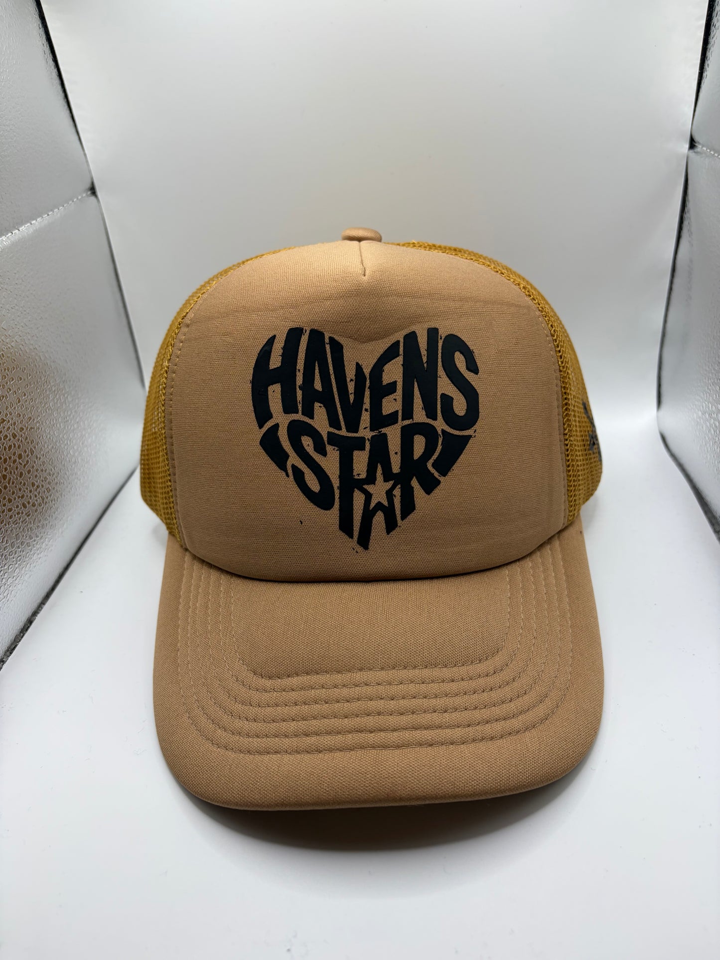 Haven Star Trucker – Khaki Black Dome