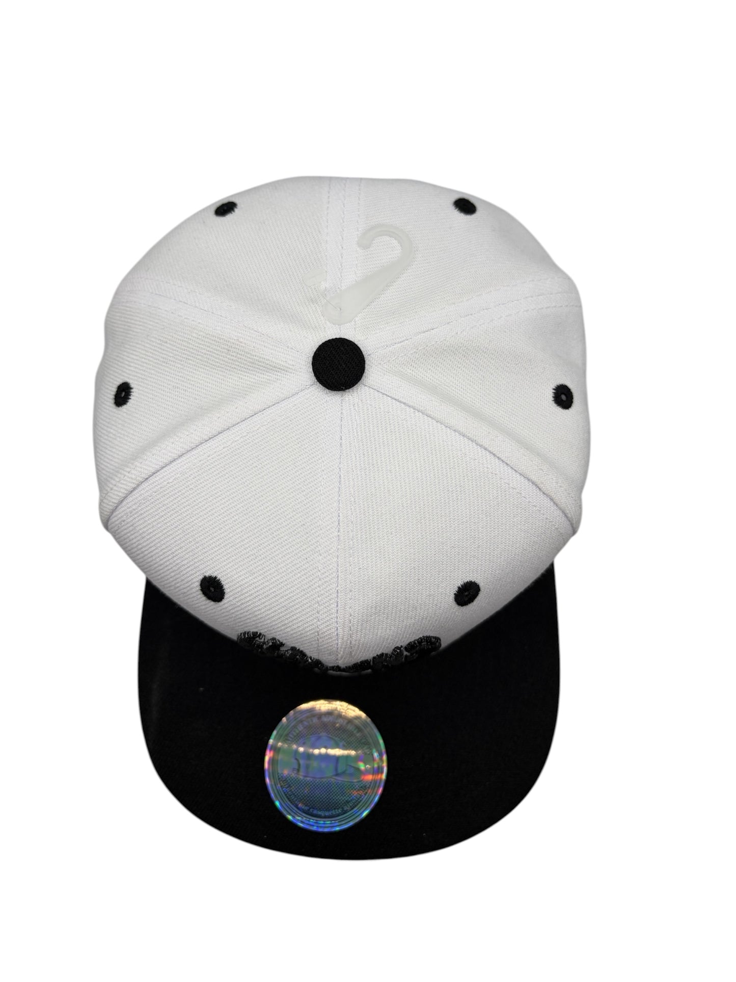 Haven Star Snapback – White & Black Rubber